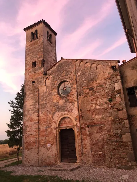 Pieve di Santa Maria della Ciusara 사진