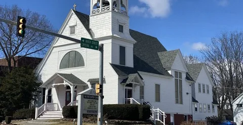 First Baptist Church 사진