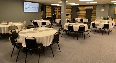 Shoreline Vineyard Church 사진