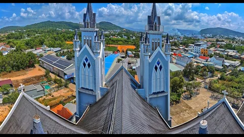 Catholic Cathedral -under construction 사진