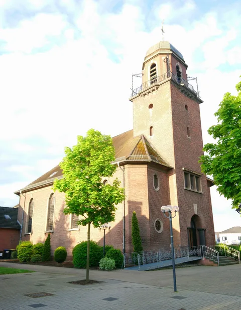 Herz-Jesu-Kirche 사진