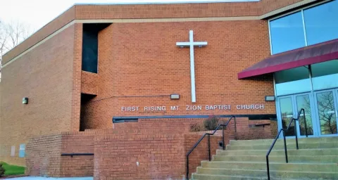 First Rising Mount Zion Baptist Church 사진