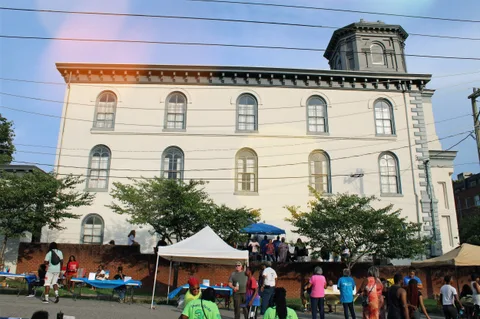 New Light Baptist Church 사진