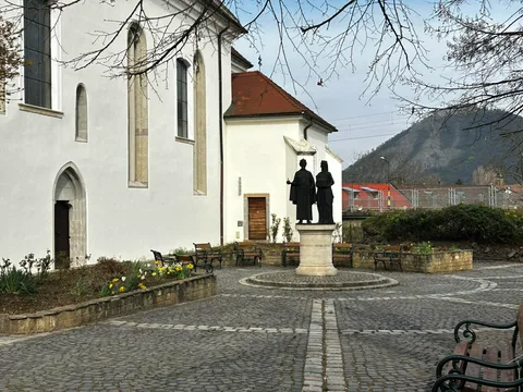 Szent Kereszt felmagasztalása templom 사진