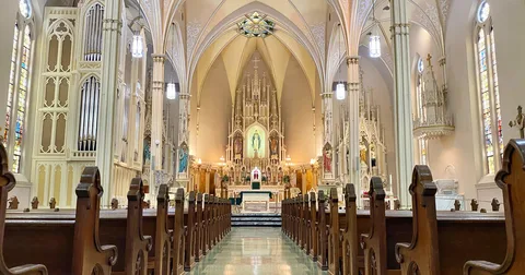 Saints Mary & John Catholic Church 사진
